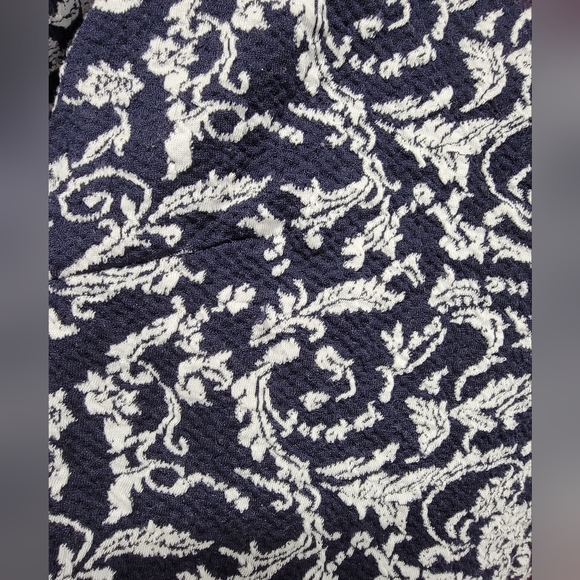 Back keyhole navy blue dress - Picture 3 of 5